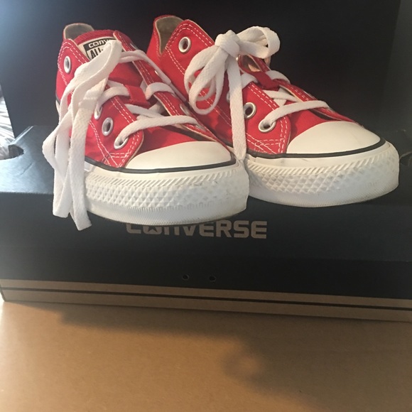 Converse Shoes - LIKE NEW Red Converse Men’s 4.5 Women’s 6.5